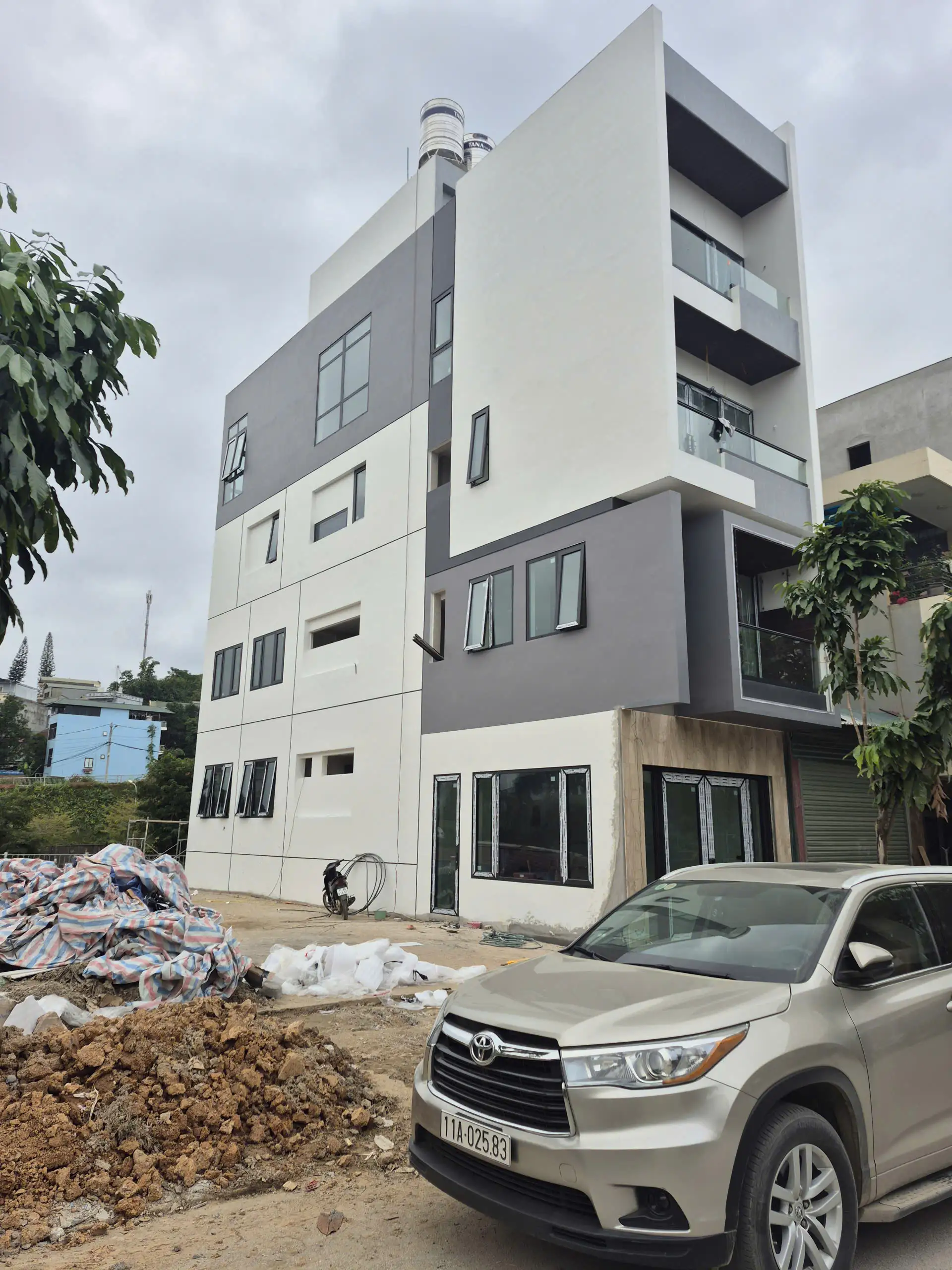 Công Trình Cửa Nhôm Nhà Ở Cao Cấp Tại Cao Bằng